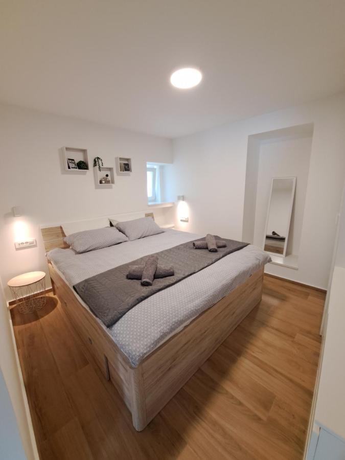 Apartman Tea Mali Lošinj Esterno foto