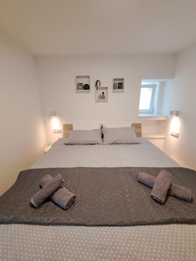 Apartman Tea Mali Lošinj Esterno foto