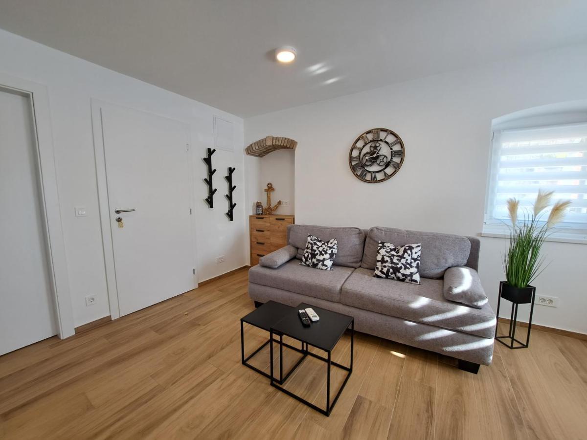 Apartman Tea Mali Lošinj Esterno foto